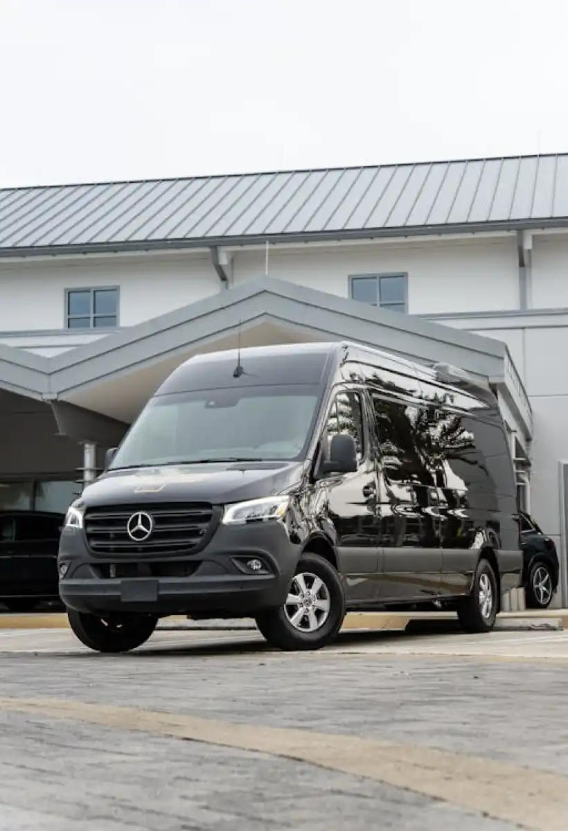 Abelis Taxis Chauffeur Vtc La Teste De Buch Location De Vans 1