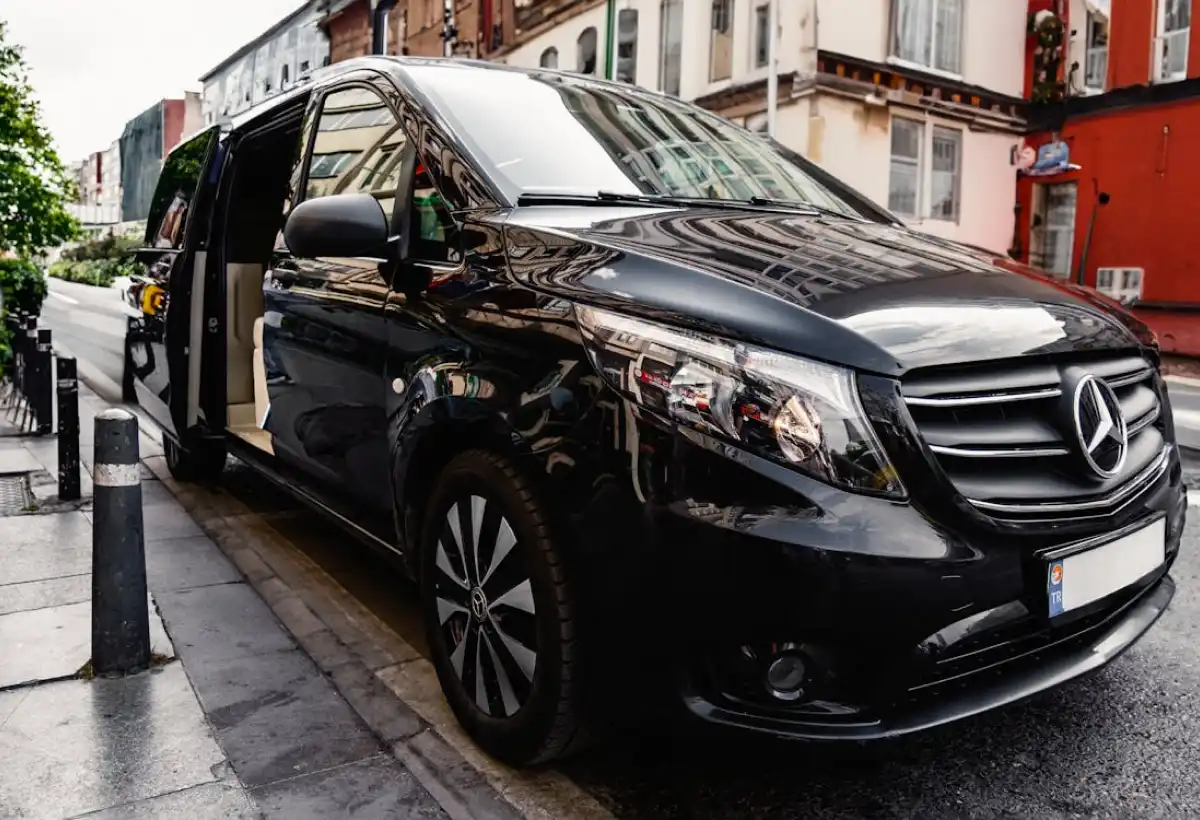 Abelis Taxis Chauffeur Vtc La Teste De Buch Location De Vans 4